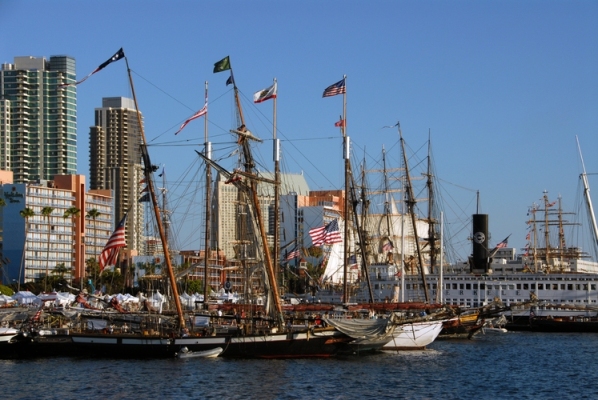 Free Walking Tours Along the Embarcadero in Downtown San Diego!