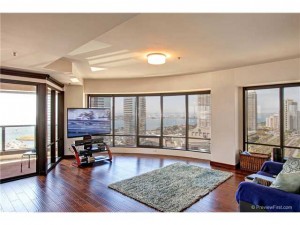 Downtown Condo in Harbor Club